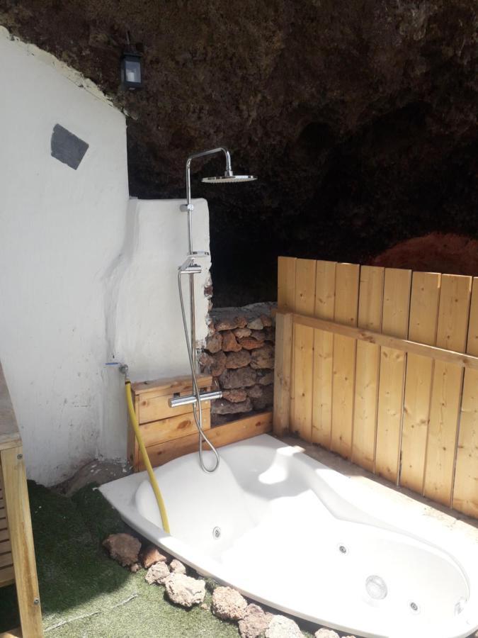 Cueva Rural " Old London " With Jacuzzi And Swimming Pool Vila Santa Cruz de Tenerife Exterior foto